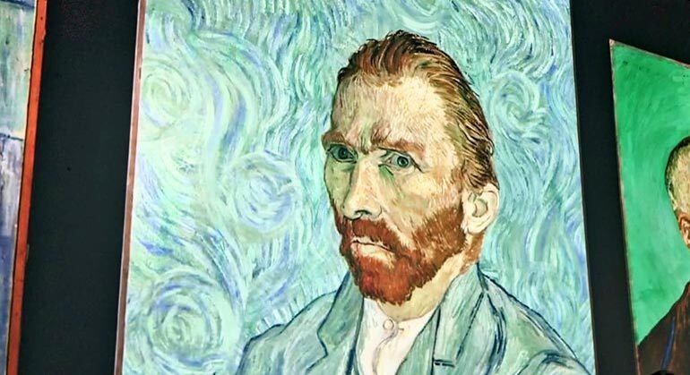 "Auto-retrato" é uma das obras expostas 