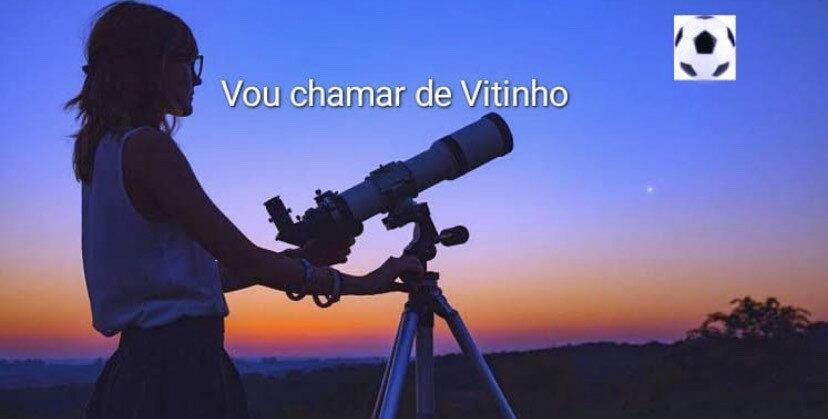 Vitinho isola bola contra o São Paulo e vira meme nas redes sociais