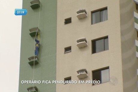 Homem conseguiu se pendurar em caixa de ar condicionado