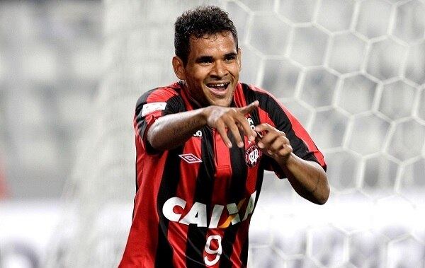 2013 - Éderson - Athletico-PR - 21 gols