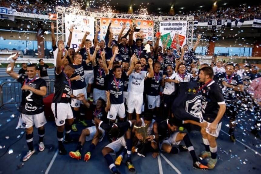 Não disputou nenhuma das quatro divisões do campeonato nacional
