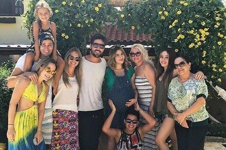 Jessica Costa e Sandro Pedroso: casal terá primeiro filho