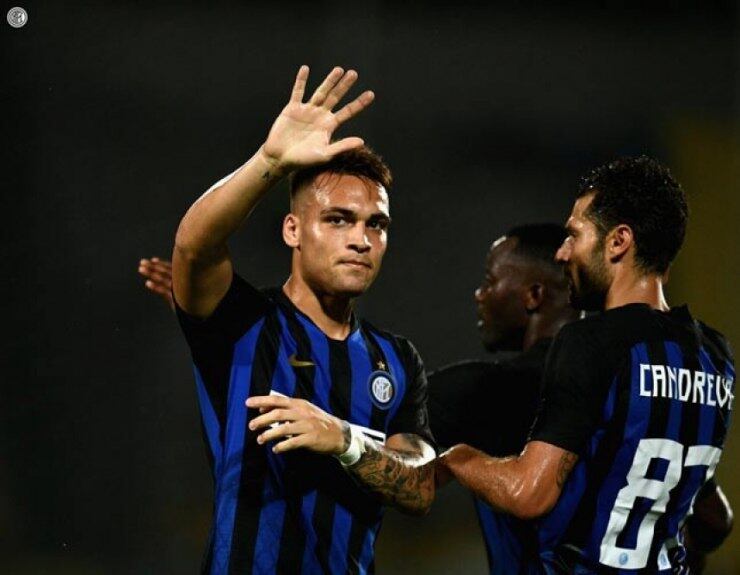 Além de Nainggolan, a Inter recebeu em definitivo o atacante argentino Lautaro Martínez. Contratado por 16 milhões de euros (R$69 milhões) junto ao Racing na última temporada