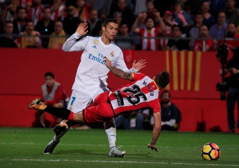 A derrota deixa o Real Madrid apenas na terceira colocação com 20 pontos, agora oito atrás do Barcelona, líder do torneio - que venceu o Athletic Bilbao, no último sábado, por 2 a 0. Já o Girona, com o triunfo, subiu para o 11.º lugar, com 12 pontos