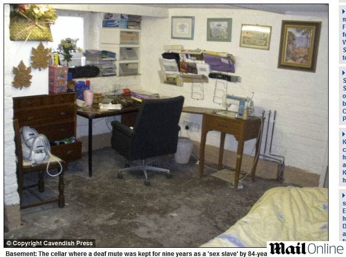 Após seis meses de uma investigação que custou cerca de R$ 14 milhões (4 milhões de libras), Ashar e sua mulher foram presos e condenados em 2009 por tráfico para exploração.

O homem ainda foi condenado por 13 acusações de estupro
