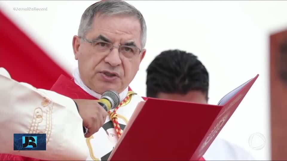 Ex-assessor do papa Francisco, condenado por corrupção, alega ter direito de votar no conclave