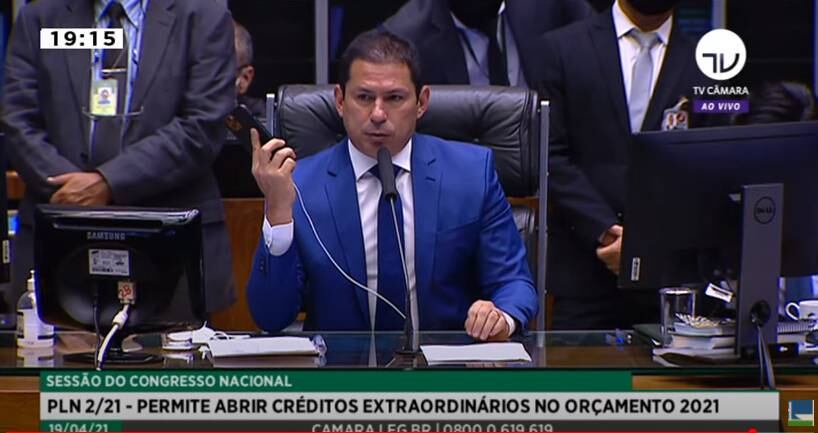 O deputado Marcelo Ramos (PL-AM), que comandou sessão do Congresso