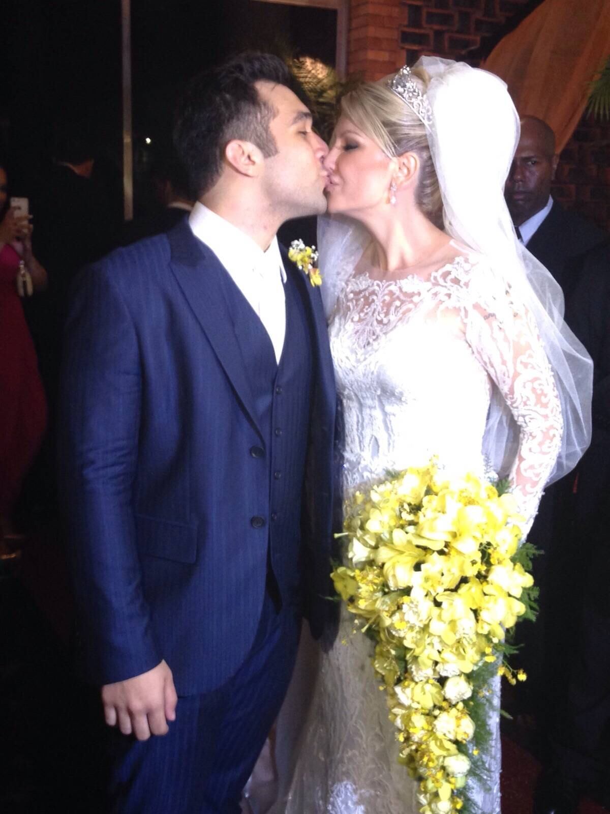 Antonia Fontenelle e Jonathan Costa casamento