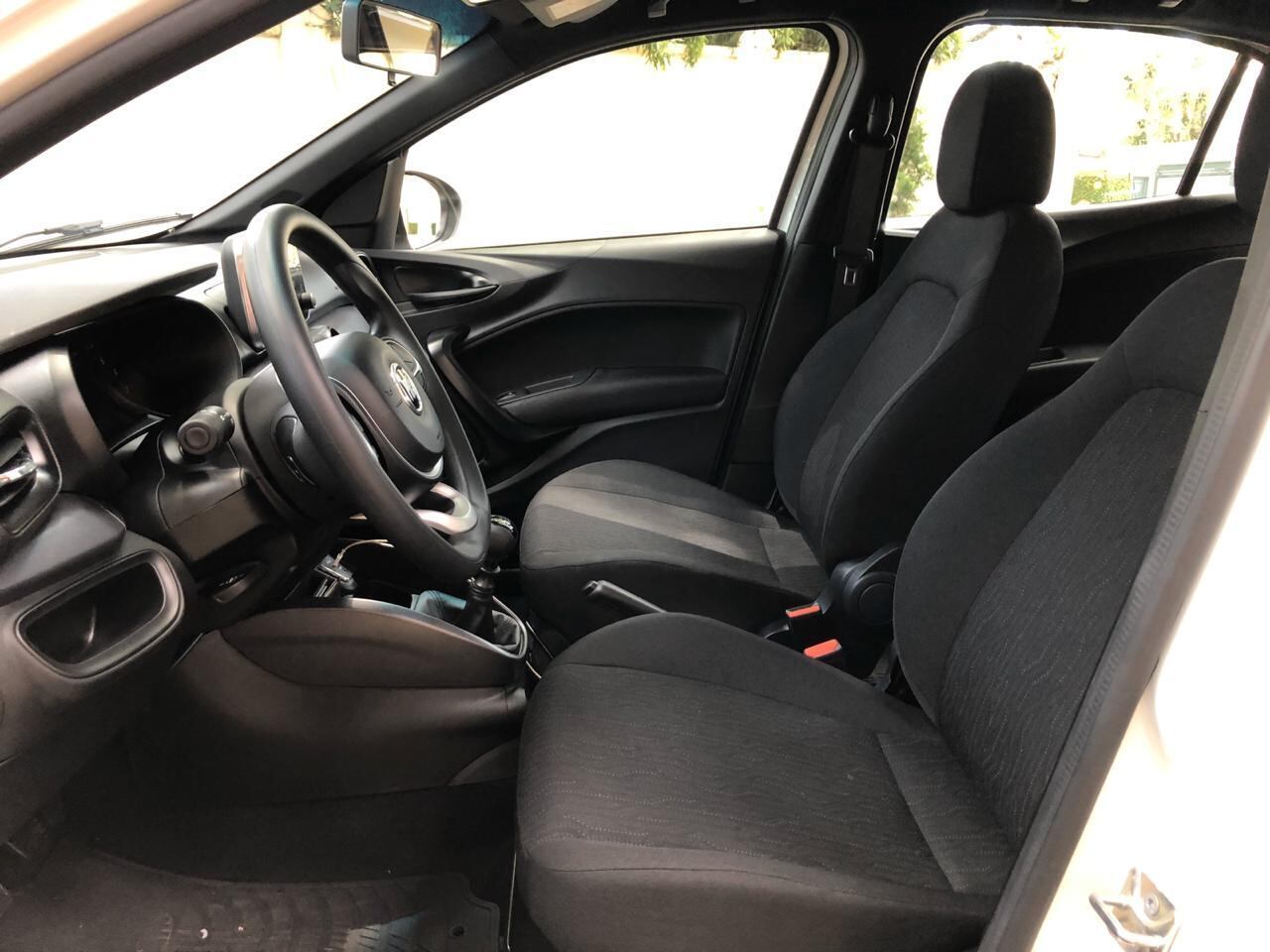 O ponto a melhorar na versão S-Design seria a inclusão da câmera de ré. Ele tem apenas sensores traseiros