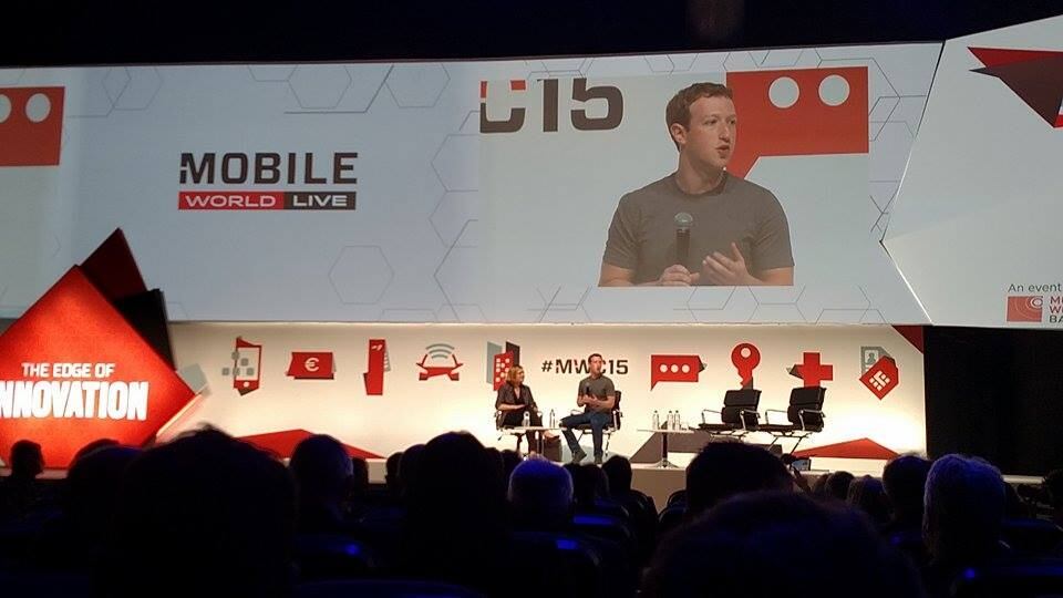 Palestra de Mark Zuckerberg atraiu centenas de pessoas no Mobile World Congress 2015