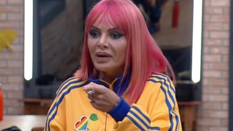 Kill Bil

Valentina confrontou os peões que haviam votado em Aline Mineiro pela amizade dela com Rico Melquiades. Ao generalizar, levantou a ira de vários peões, como Tati Quebra Barraco. Porém, foi com Bil Araújo que ela travou uma discussão mais acalorada