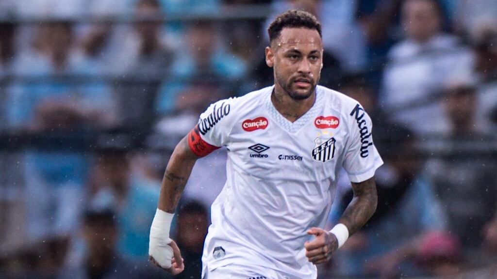 Neymar durante o jogo entre Santos e Novorizontino