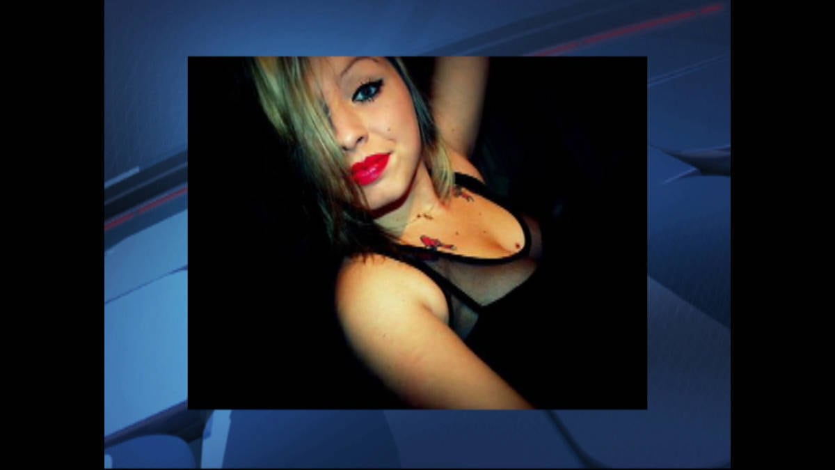 Uma morte ocorreu em Gramado e a outra em Canela, na serra gaúcha. As duas tinham 14 anos e morreram por enforcamento. O delegado que investiga o caso , Gustavo Barcellos, disse que ainda não foi possível esclarecer o motivo que levou ao pacto coletivo. Na imagem, Kauane, que mora em Canela 