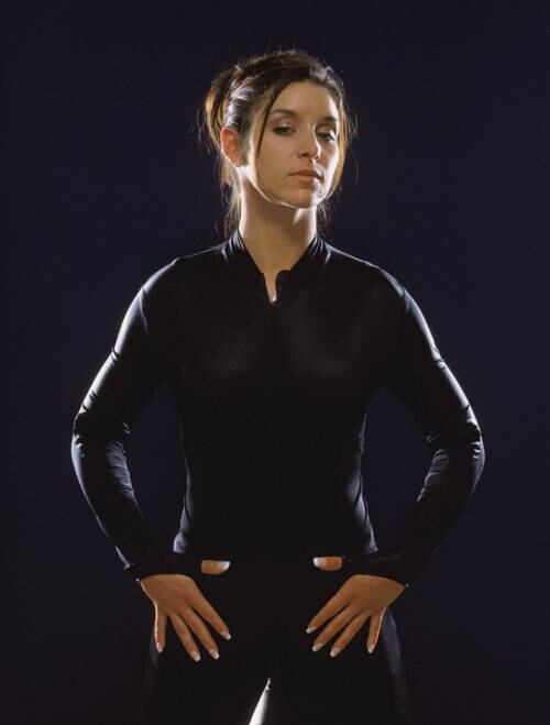 Se a gente não soubesse que era atleta, ia chutar até... Espiã!