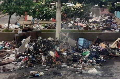 Moradores protestaram após temporal