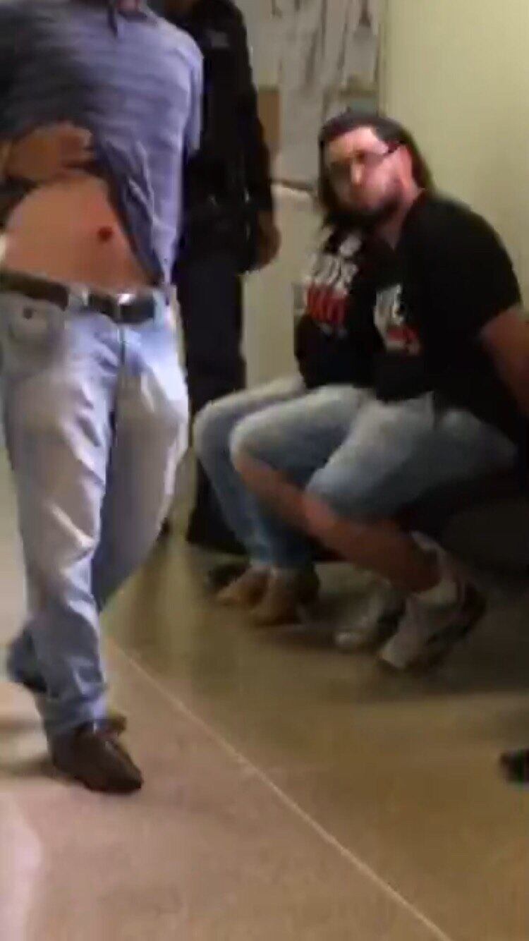 Professores algemados e um ferido em delegacia da Asa Sul