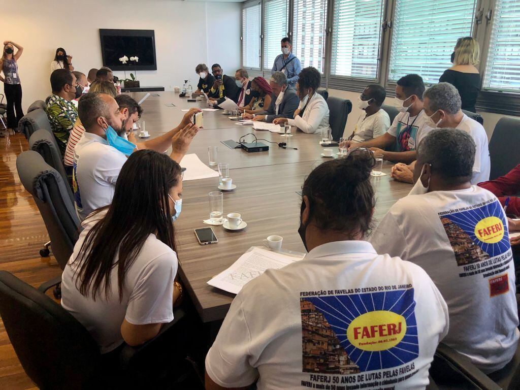 Manifestantes se reuniram com presidente da Alerj