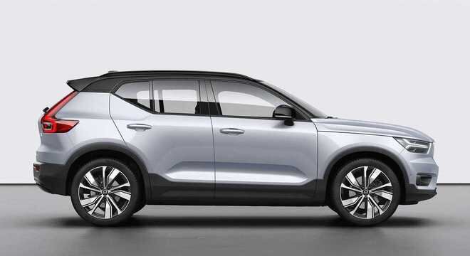 Volvo XC40 elétrico em perfil: baterias rendem 400km de autonomia com recarga completa