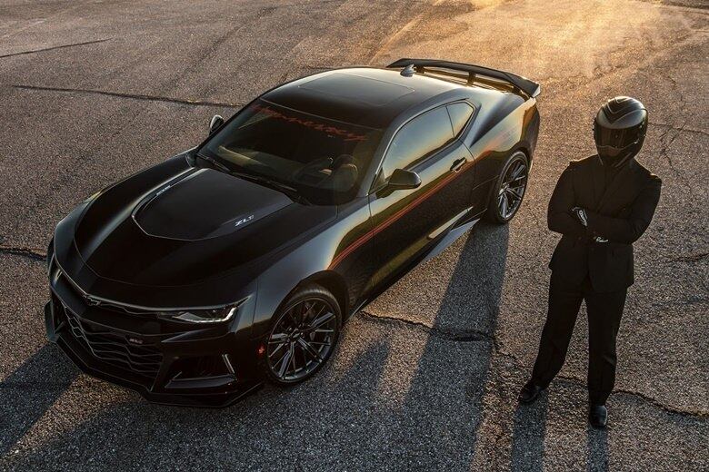 O supercarro pode ser comprado nas concessionárias GM, mas quem quiser, corra, já que são apenas 100 unidades