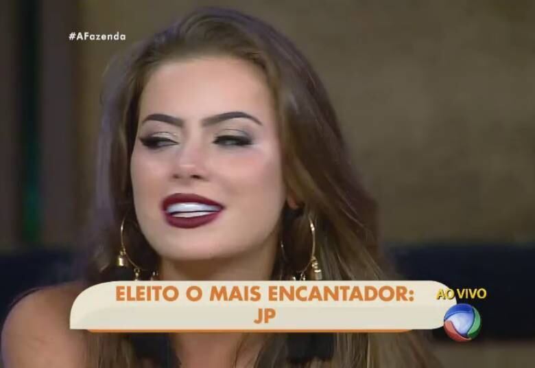 O peão que tem o maior poder encantador de A Fazenda é JP Mantovani, segundo a maioria dos peões. Porém, Rayanne achava que era a amiga Carla Prata
+ Justus lamenta ausência de Mara Maravilha em noite da lavagem de roupa suja
+ Ana Paula parabeniza Douglas pela vitória: "Estava escrito nas estrelas pra esse carinha ganhar"
+ Douglas Sampaio é o campeão de A Fazenda 8. Relembre a participação do vencedor