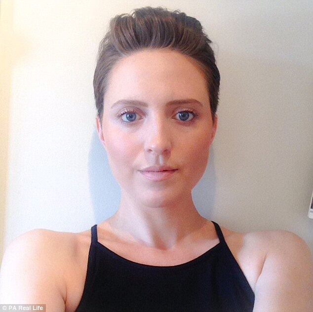 Ela conta que passou a sentir dificuldades para se levantar de manhã e ficava cansada com facilidade