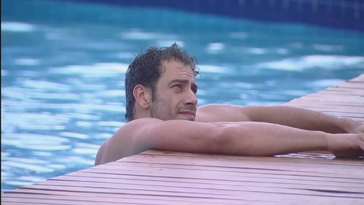 Diego vai conversar com Lorena

+ Na Fazenda, quem deve sair na frente da escolha das equipes? Vote em seu peão favorito
+ Aplicativo A Fazenda permite interatividade em tempo real. Fique por dentro da novidade. Veja mais!
