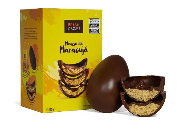 Nas lojas da Brasil Cacau, os ovos trufados de 400g são vendidos por R$ 84,90, nos sabores
mousse de maracujá, meio a meio, cocada, cookies and cream, festou, paçoca,
torta de limão, pé de moleque, morango e 60% cacau