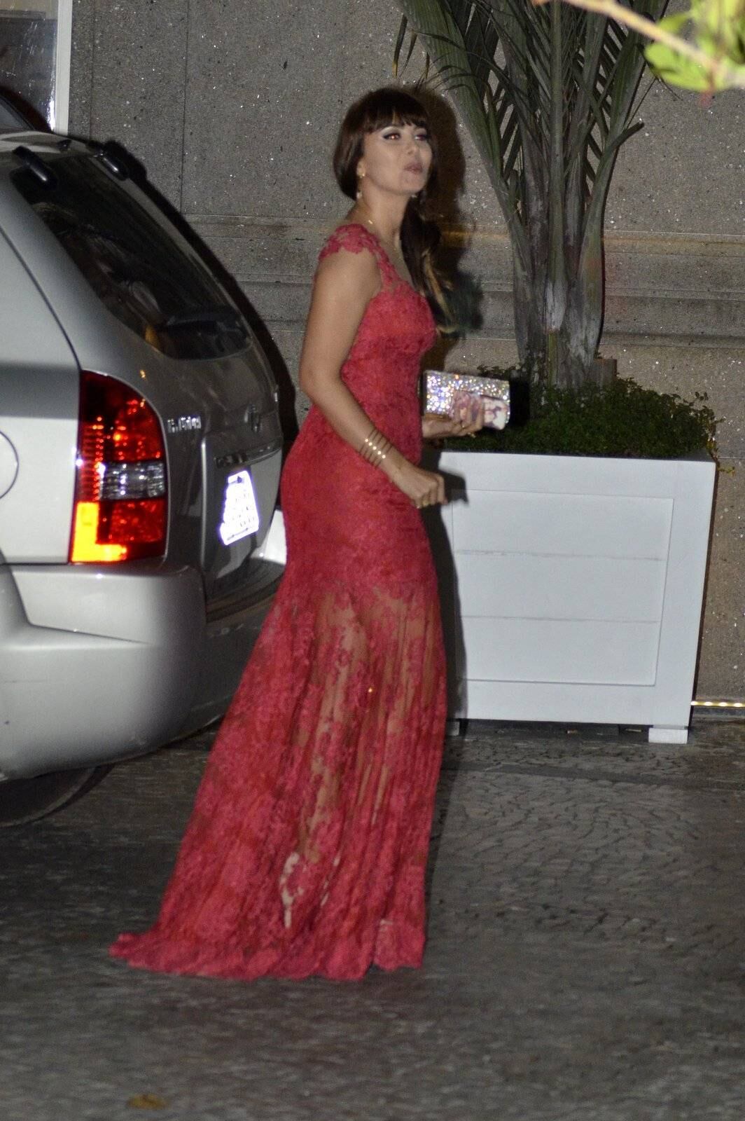 Simone Soares no casamento de Latino e Rayanne Morais