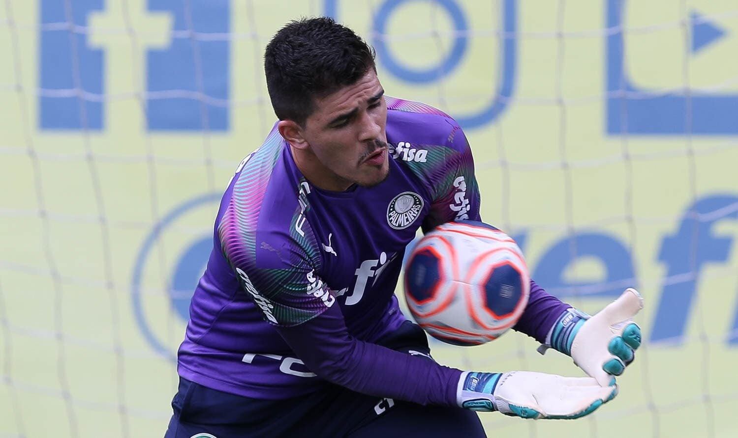 Camisa 24: Vinicius Silvestre foi inscrito pelo Verdão nas edições de 2016 e 2017, mas não jogou na Libertadores até hoje