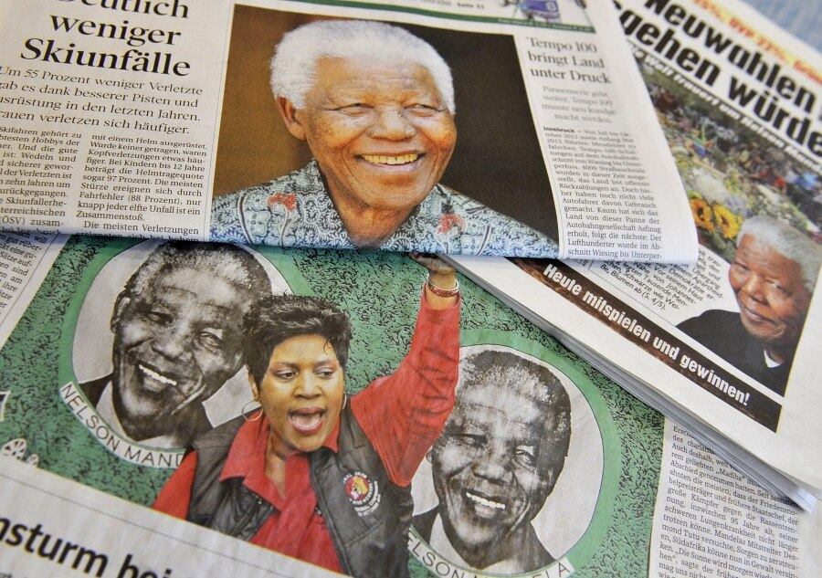 Jornais nacionais e austríacos chamam atenção para a morte de Mandela neste sábado (7)