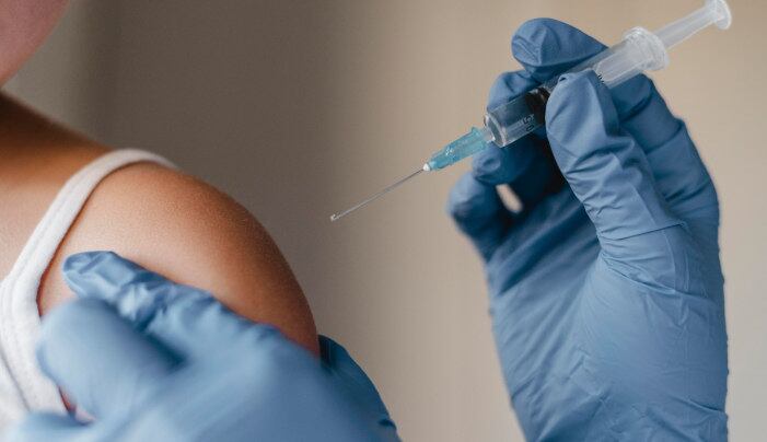 Apenas 11,4% do público tomou as duas doses