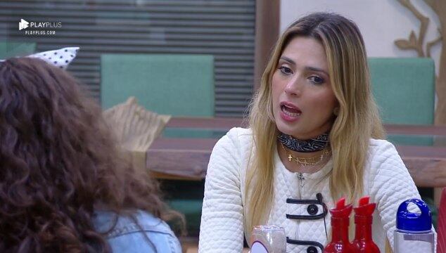 O retorno de Nadja ao jogo dividiu opiniões. Enquanto o grupo que apoiava Ana Paula ficou surpreso e rejeitou o retorno da loira, os amigos da influencer a parabenizaram pela conquista