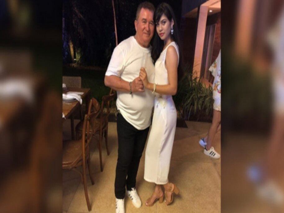 O cantor e Layza teriam passado o Réveillon juntos