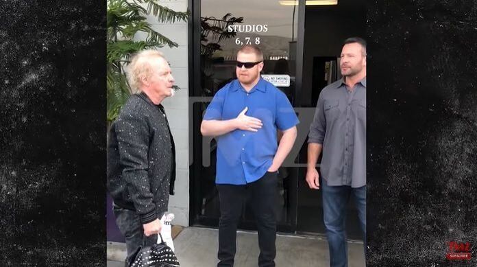 Joey Kramer barrado Aerosmith