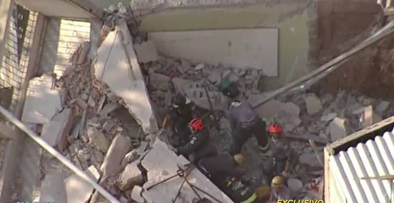 Em nota, a prefeitura informou que a Secretaria de Defesa Social se deslocou até o local, assim como a Defesa Civil e o Samu (Serviço de Atendimento Móvel de Urgência)