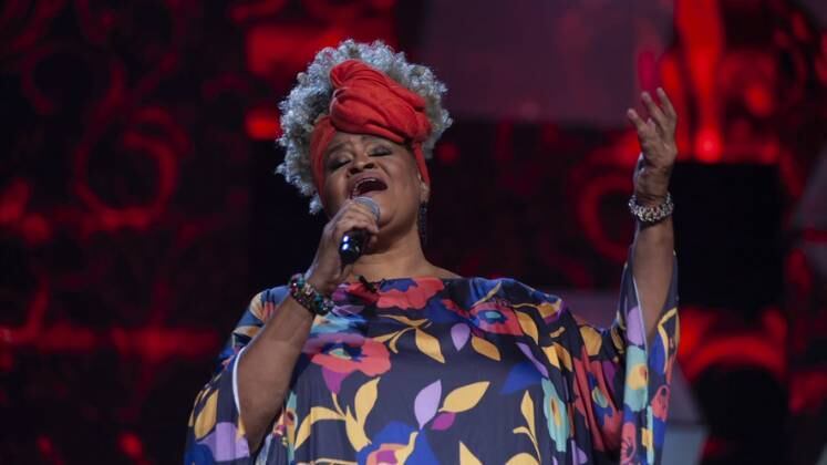 Dilma Oliveira levantou 98 jurados em sua primeira a apresentação. Mas, no duelo, emocionou todo o júri