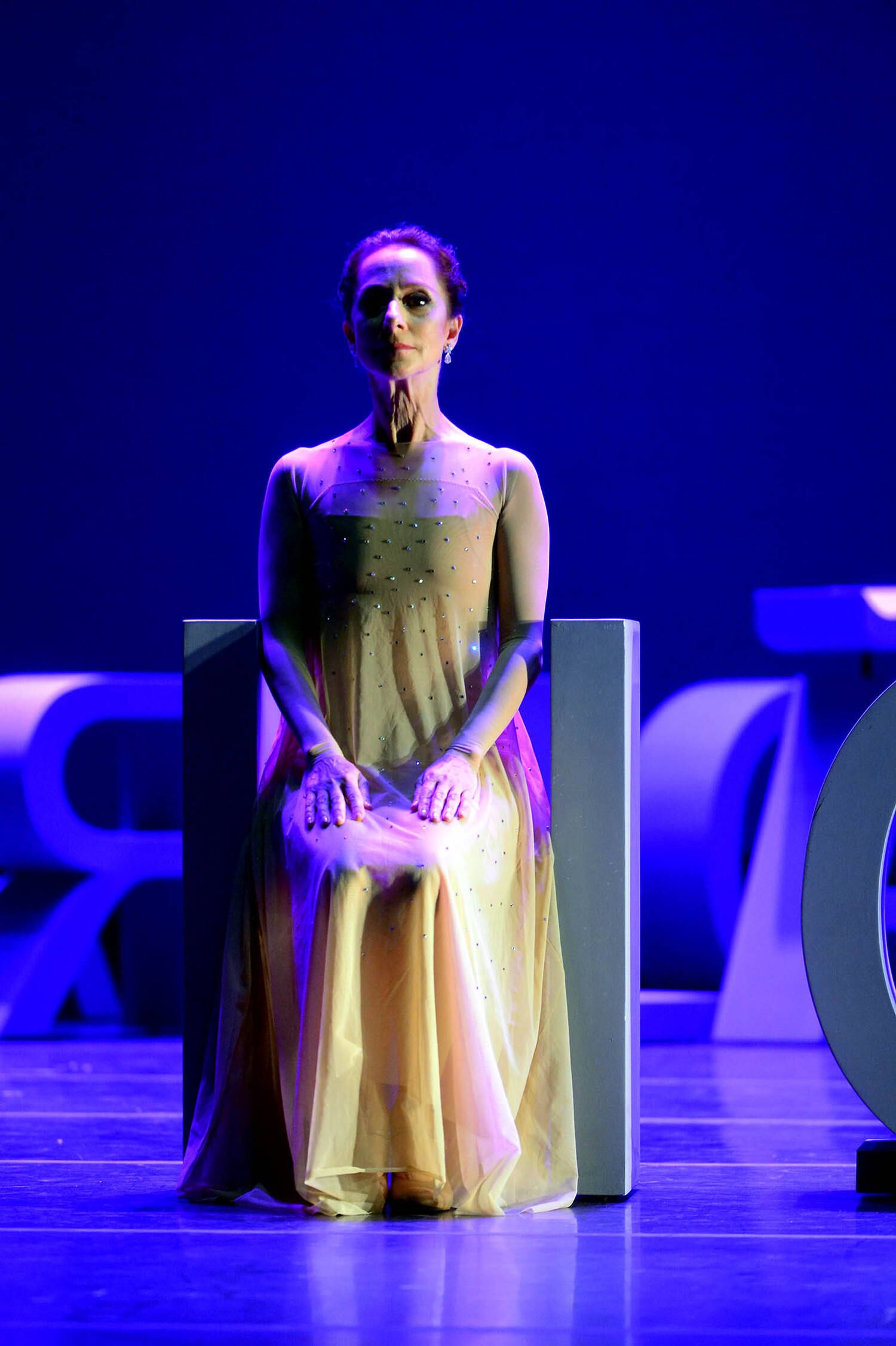 Ana Botafogo é um dos personagens de destaque do espetáculo

