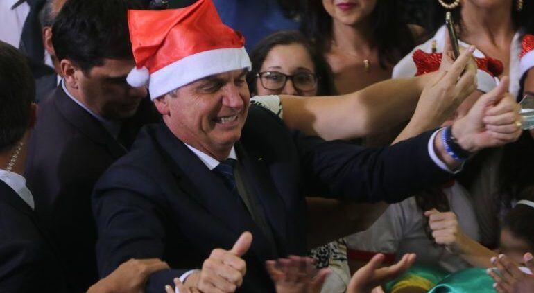 O presidente Jair Bolsonaro concede indulto de Natal em 2021