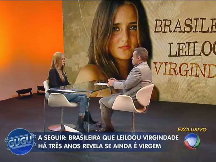 Apesar dos desejos, a jovem continua virgem.


— Eu continuo virgem e meu namorado me respeita muito. Ele é um príncipe! Muito respeitador, cavalheiro... Ele é maravilhoso! Eu optei pela virgindade até agora porque não aconteceu. Eu sempre fui uma criança tímida, gostava de esportes, música e minha adolescência não foi muito diferente. Eu demorei a amadurecer, depois tinha o lado da timidez que eu fui lapidando... E a questão de esperar a hora certa. Ainda não apareceu. Simplesmente foi isso!

+ Quer assistir às íntegras do programa Gugu? Acesse R7 Play e veja quando e onde quiser!