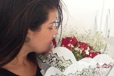 Branka finalizou o desabafo dizendo que ainda seria casada com Naldo, pois assinou um documento inválido.

— O papel que ele me fez assinar é ridículo e não tem nada de divórcio. Estamos casados no papel

