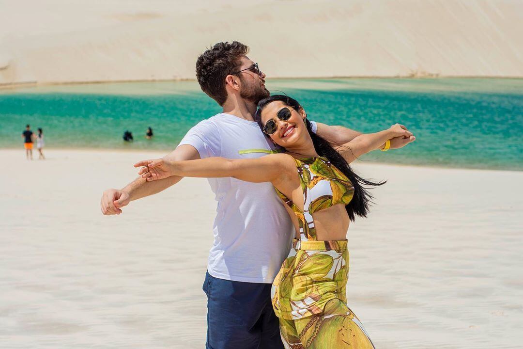 Ele namora a apresentadora e blogueira Thaynara OG há quase um ano