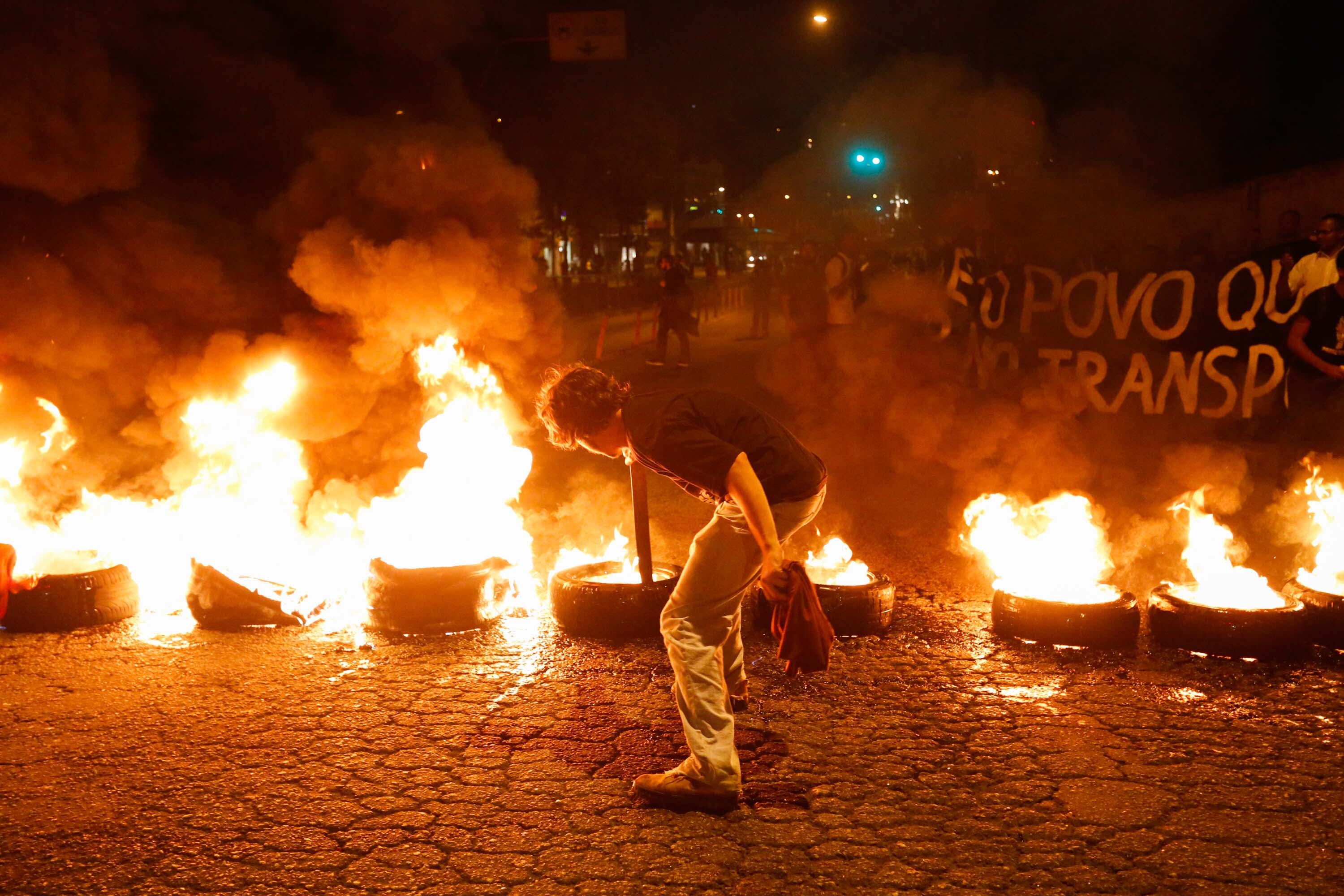 Protesto fechou M'Boi Mirim na segunda-feira