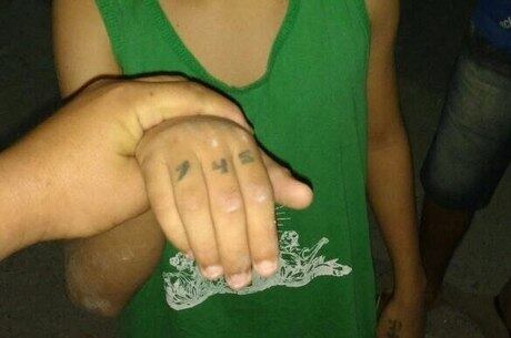 Adolescente morto tinha tatuagem relacionada à facção