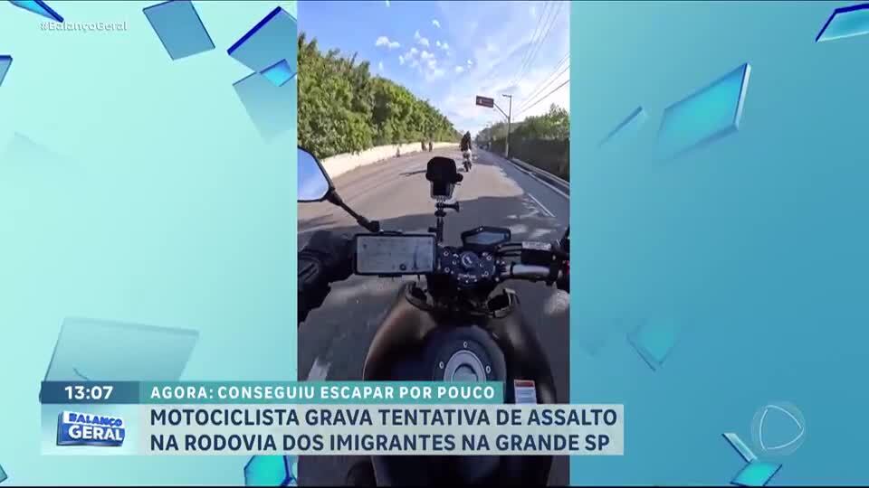 Motociclista grava tentativa de assalto na Rodovia nos Imigrantes, em São Bernardo do Campo (SP)