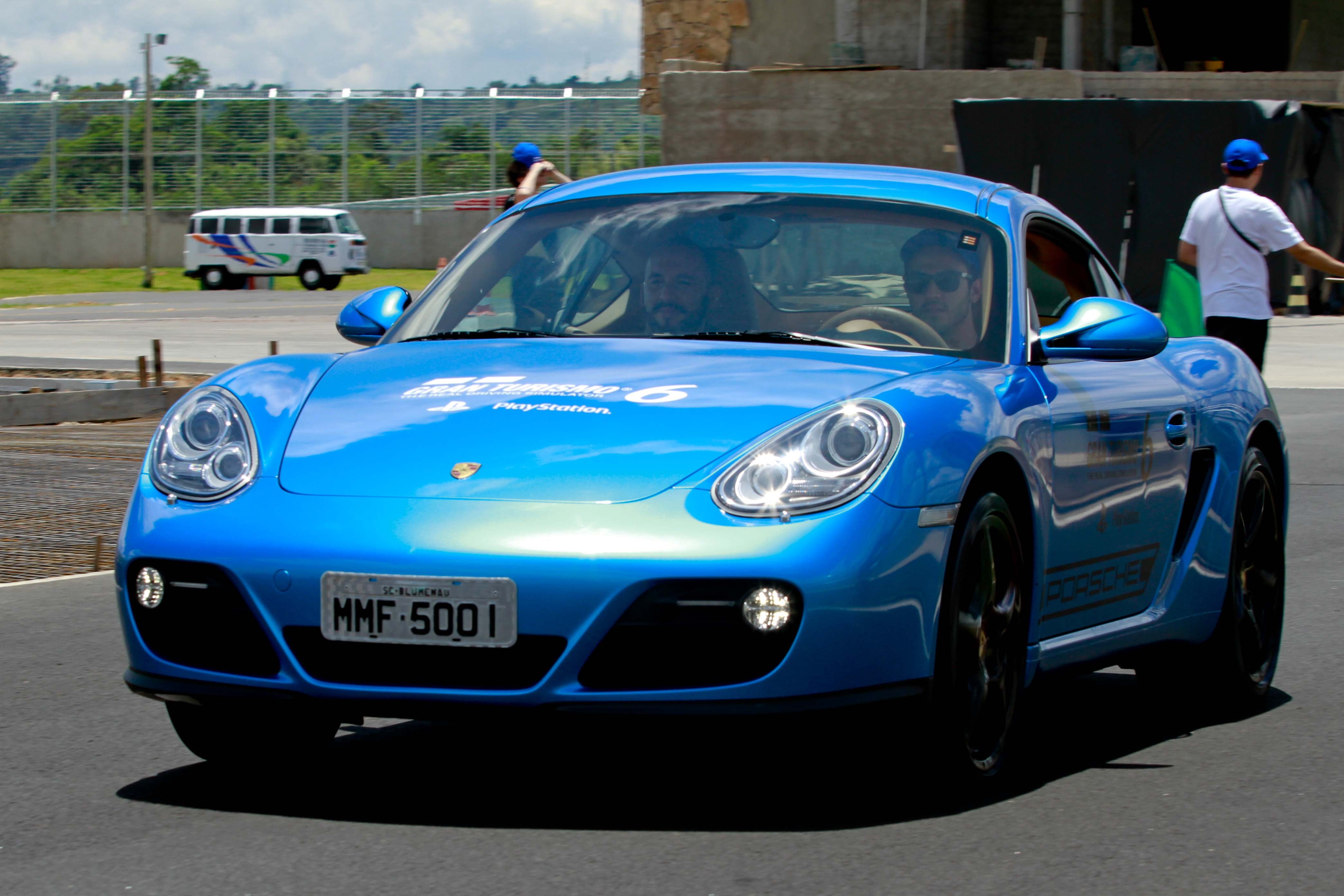 Veja mais fotos do evento de lançamento do Gran Turismo 6 a seguir