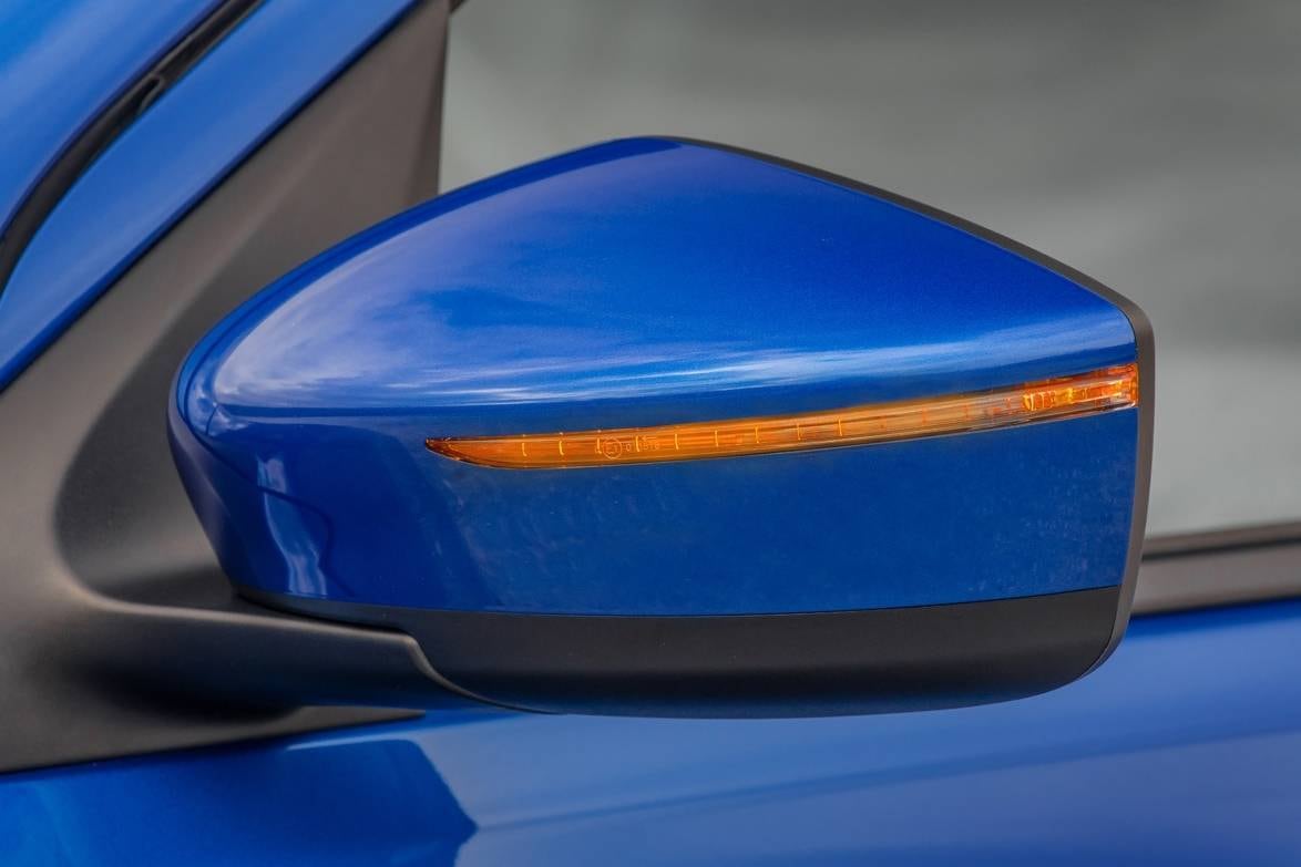 Dependendo da versão o Nissan também pode receber luzes de direção em LED nos retrovisores
Saiba tudo sobre carros! Acesse R7.com/carros