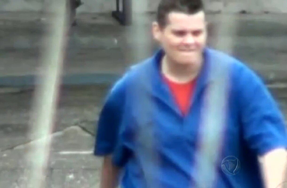 Sandra foi parar atrás das grades após ser condenada a 24 anos de
retenção pelo sequestro e assassinato do adolescente Talisson Vinícius,
de 14 anos