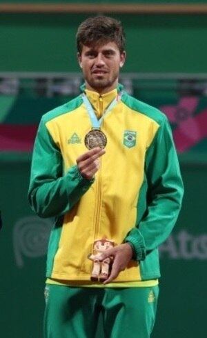 Aos 22 anos, João Menezes é campeão pan-americano no tênis