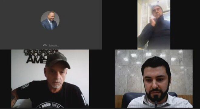 Votação foi presidida pelo vereador Eduardo Tuma, do PSDB (canto baixo à direita)