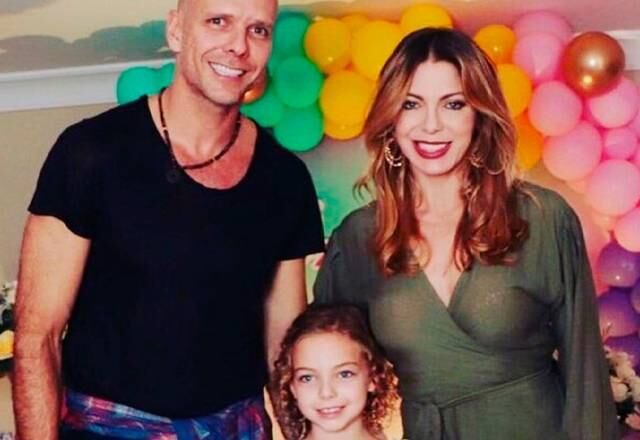 Sheila Mello e Fernando Scherer
O romance entre Sheila Mello e o ex-nadador Fernando Scherer também acabou em casório. Porém, o casal que se conheceu em A Fazenda 2, se separou em 2018. Sheila e Fernando são pais de Brenda